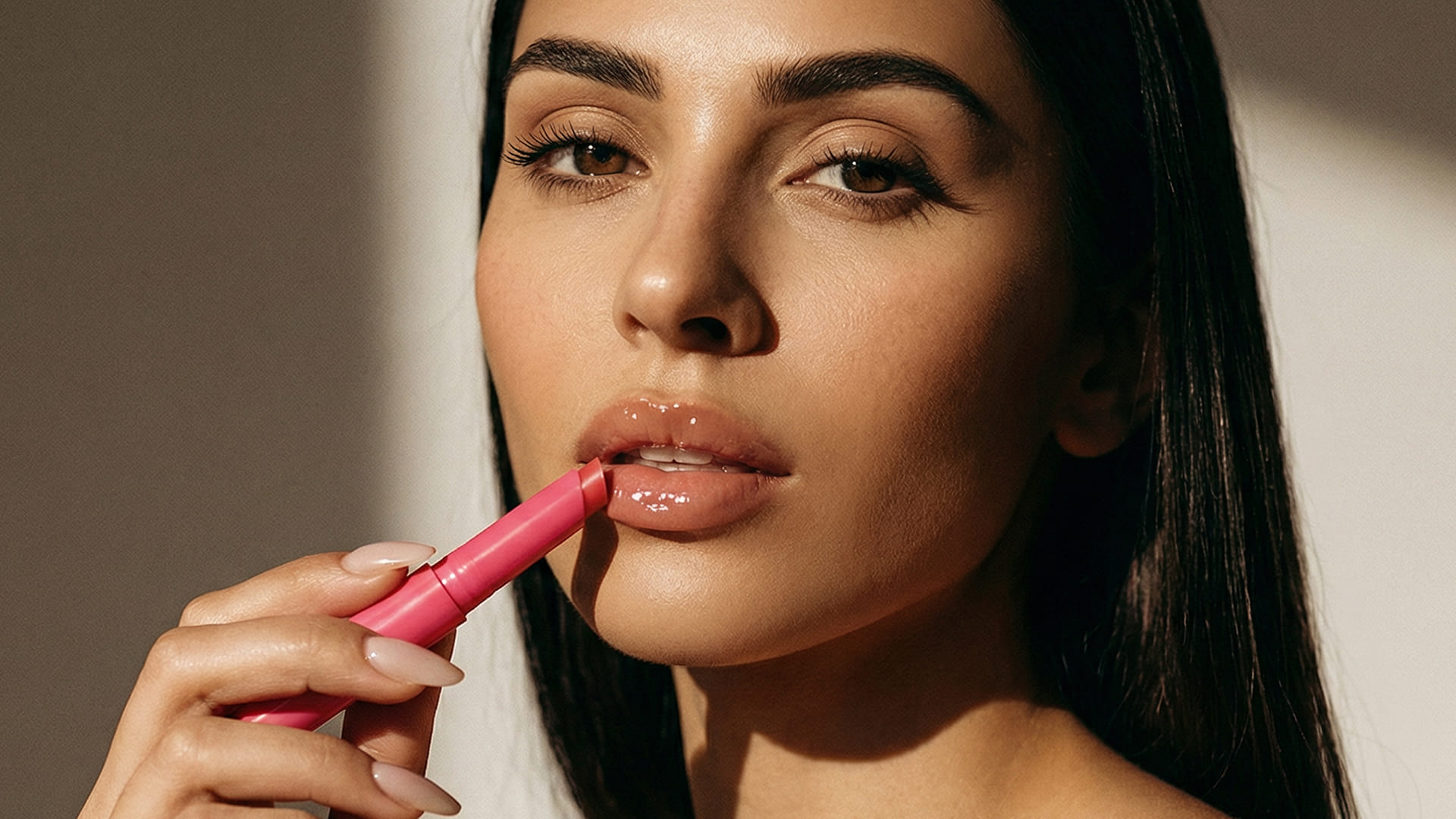 dermacol apicación bálsamo labial