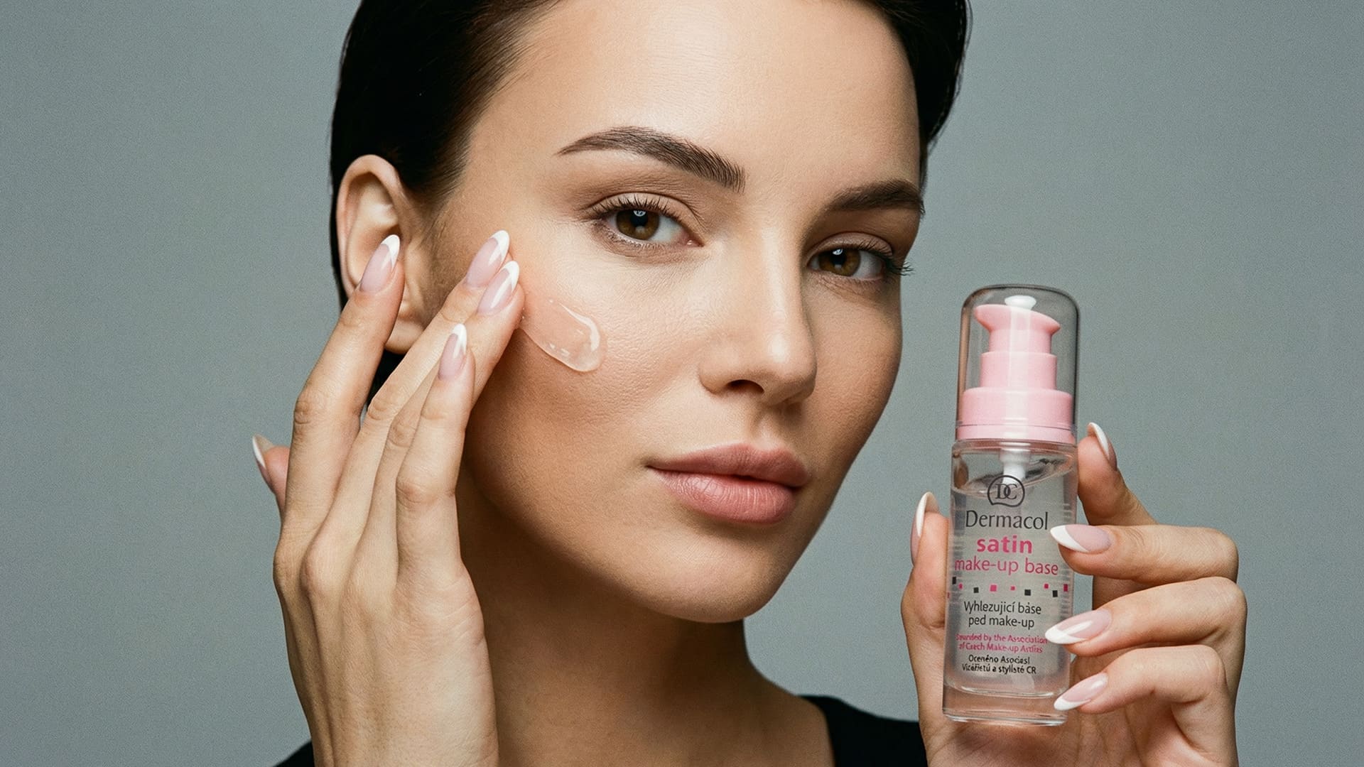 dermacol aplicación prebase maquillaje satin